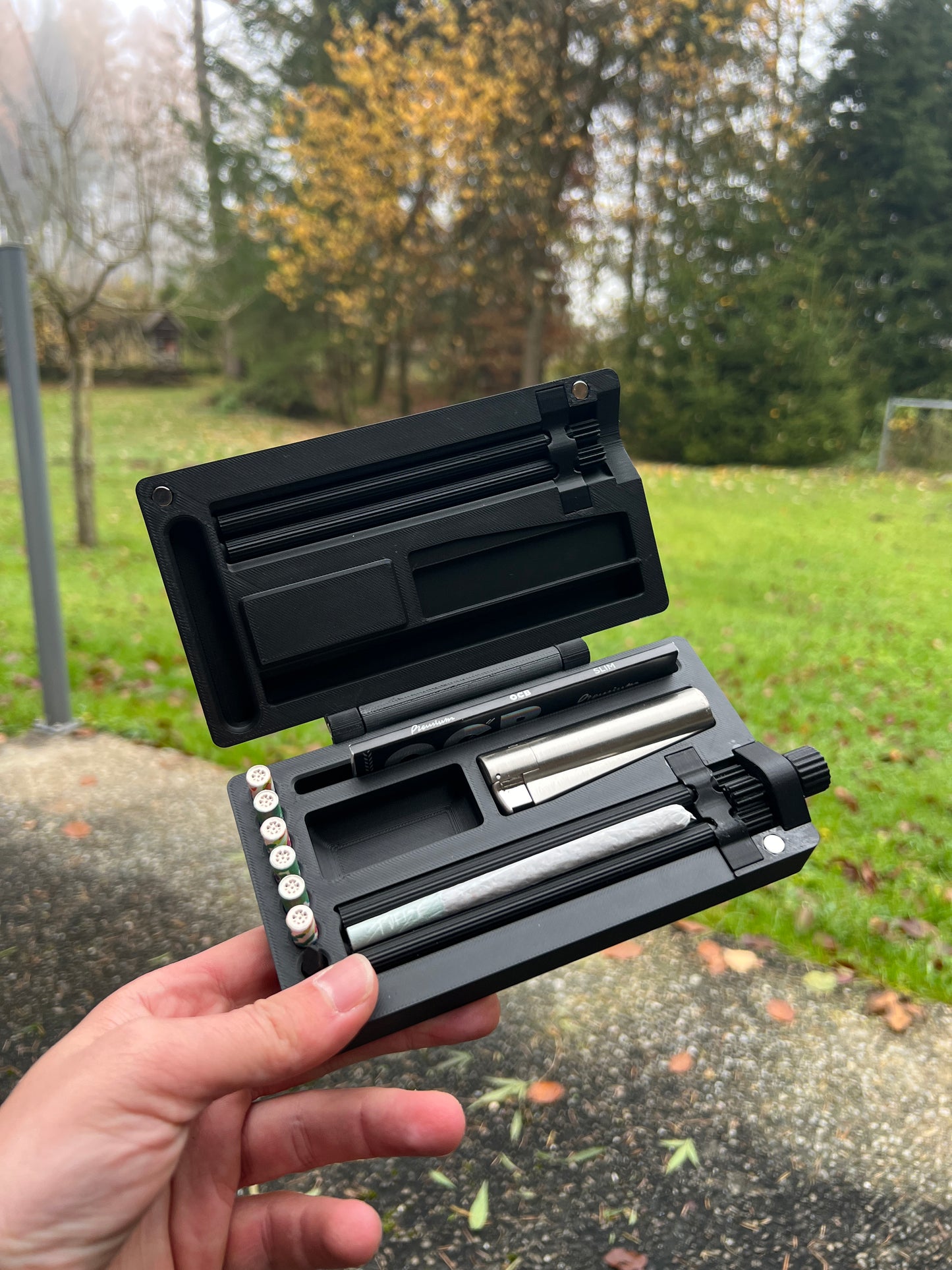 DopeDock Kräuter-Rollgerät mit Staufach - Drehhilfe - Rollmaschine